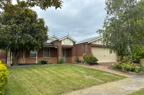 Property photo of 2 Bergamot Place Berwick VIC 3806