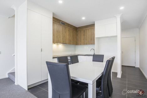Property photo of 18/3028 The Boulevarde Carrara QLD 4211