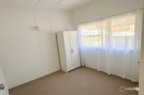 Property photo of 5 Wicklow Road Halls Head WA 6210