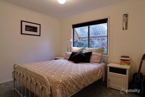 1 Upton Rd, Emerald, VIC 3782