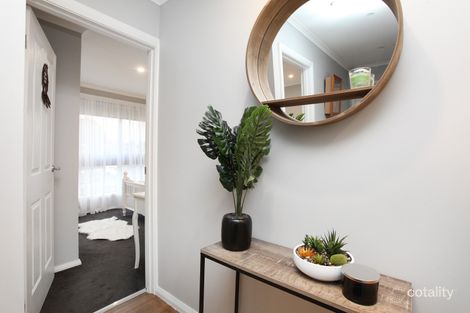 Property photo of 22 Koonalda Road Gladstone Park VIC 3043