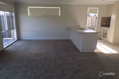 Property photo of 4 Pinnacle Drive Pakenham VIC 3810