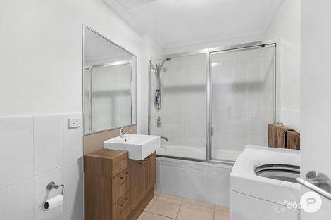 Property photo of 2/55 Douglas Street Greenslopes QLD 4120