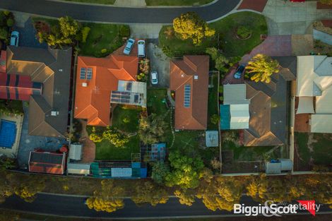 Property photo of 13 Stables Place Sydenham VIC 3037