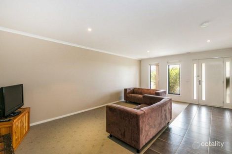 Property photo of 7 Wave Crescent Torquay VIC 3228