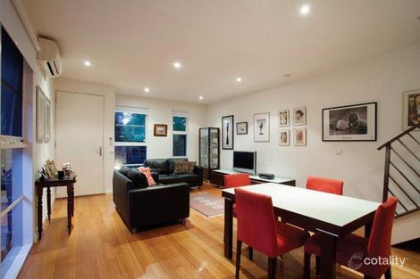 Property photo of 2/13 Wrexham Road Windsor VIC 3181