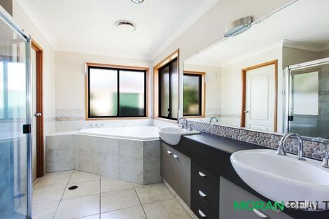 Property photo of 181 Crestwood Drive Molendinar QLD 4214