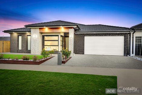 Property photo of 3 Kylie Close Deanside VIC 3336