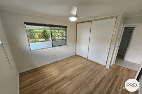 Property photo of 27 Crest Avenue Boyne Island QLD 4680