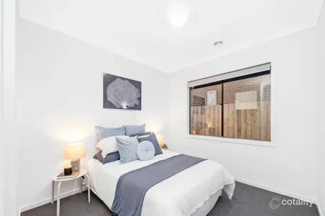 Property photo of 25 Catchment Drive Fraser Rise VIC 3336