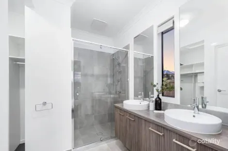 Property photo of 25 Catchment Drive Fraser Rise VIC 3336