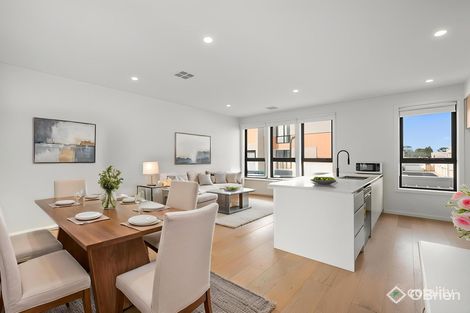 8 Ottawa Walk, Cranbourne West, VIC 3977