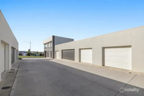 Property photo of 6 Tarlo Walk Wollert VIC 3750