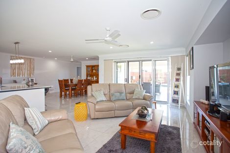 Property photo of 2 Kerrisdale Crescent Beaconsfield QLD 4740