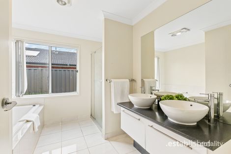 Property photo of 36 Kinglake Drive Manor Lakes VIC 3024
