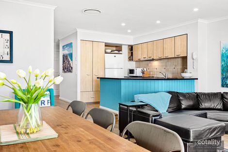 Property photo of 8899 Magnolia Drive East Hope Island QLD 4212