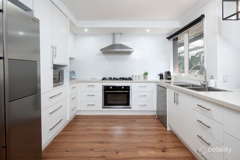 Property photo of 10 Catherine Court Langwarrin VIC 3910