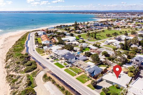 Property photo of 32 Halls Head Parade Halls Head WA 6210