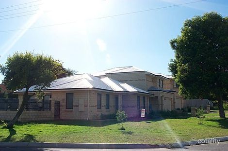 3/10 Sussex St, Nollamara, WA 6061