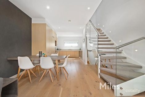 Property photo of 2/114 Maltravers Road Eaglemont VIC 3084