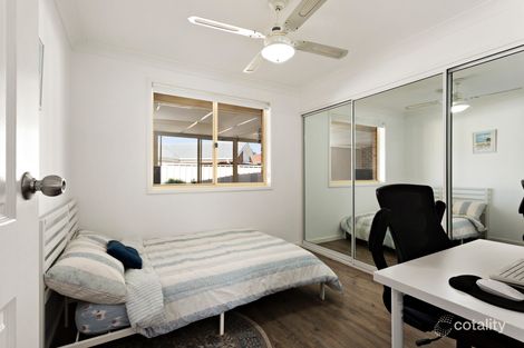 Property photo of 1/8 Seaspray Close Caves Beach NSW 2281