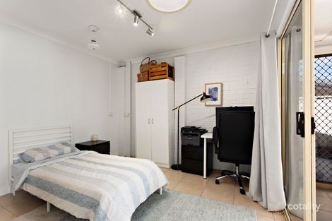Property photo of 1/8 Seaspray Close Caves Beach NSW 2281