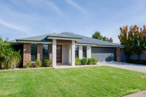 Property photo of 12 Garreffa Parade Euston NSW 2737