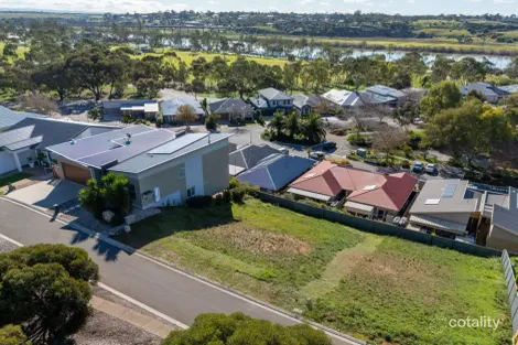 18 NAROOMA WAY, MURRAY BRIDGE, SA 5253