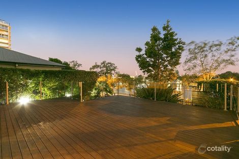 Property photo of 2/399 Coronation Drive Auchenflower QLD 4066