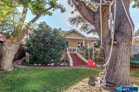 Property photo of 211 Peninsula Road Maylands WA 6051