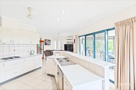 Property photo of 2 Piccabeen Grove Durack NT 0830