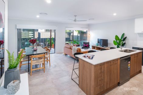 Property photo of 1/105 Great Sandy Circuit Pimpama QLD 4209