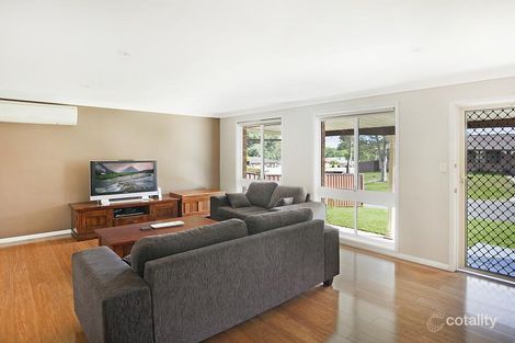 Property photo of 34 Dobell Circuit St Clair NSW 2759