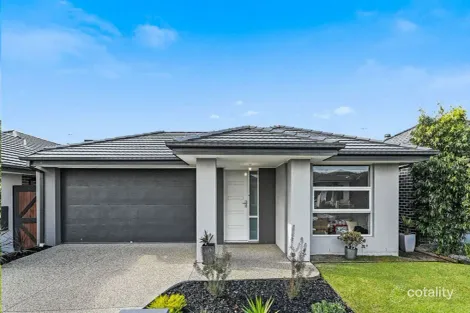 22 Athletic Cct, Clyde, VIC 3978