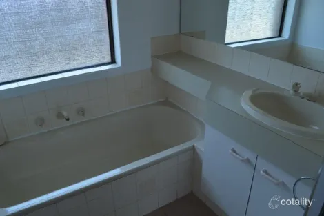 Property photo of 5 Everlasting Crescent Kambalda West WA 6442