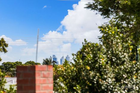 Property photo of 17 Whiteside Street Cloverdale WA 6105