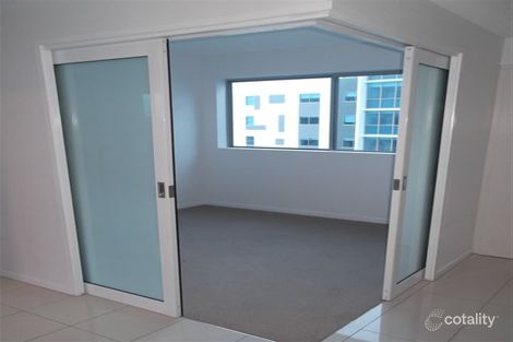 Property photo of 401/3 Compass Drive Biggera Waters QLD 4216