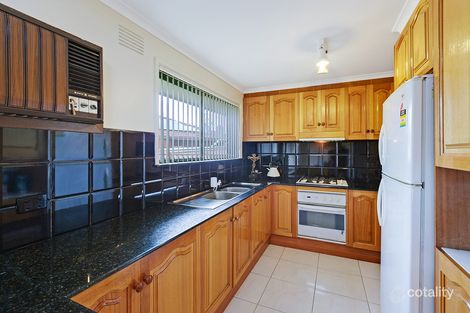 Property photo of 4 Kingston Close Thomastown VIC 3074