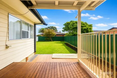 Property photo of 1 Swan Street Marks Point NSW 2280