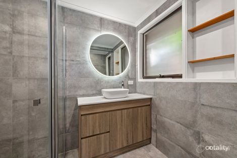 Property photo of 17 Crofton Terrace Doncaster East VIC 3109