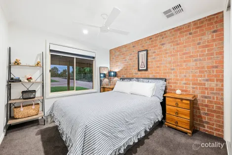 Property photo of 16 Creaton Lane Irymple VIC 3498