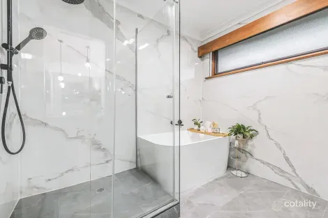 Property photo of 8 Wilton Crescent Wheelers Hill VIC 3150