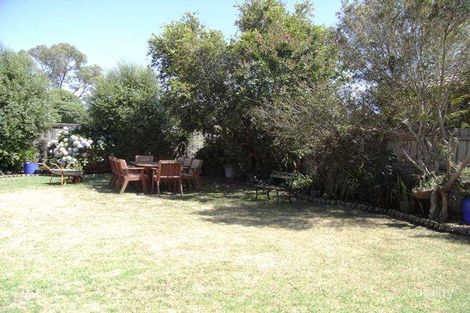 Property photo of 20 Inglenook Crescent Frankston VIC 3199