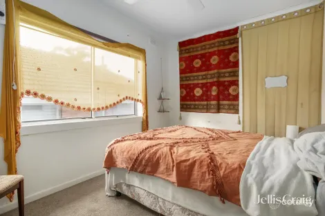 Property photo of 4 Elsie Street Greensborough VIC 3088