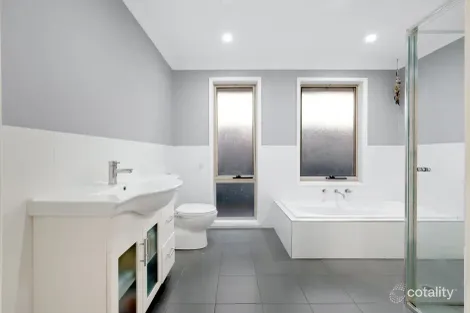 Property photo of 12 Vale Circuit Narellan Vale NSW 2567