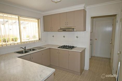 Property photo of 18 Luca Place Pakenham VIC 3810