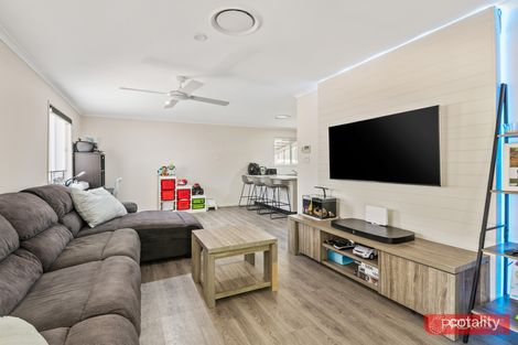Property photo of 1 Birchwood Close Stapylton QLD 4207