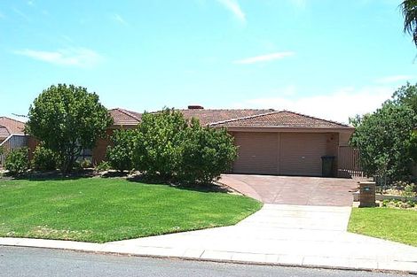 33 The Crest, Woodvale, WA 6026