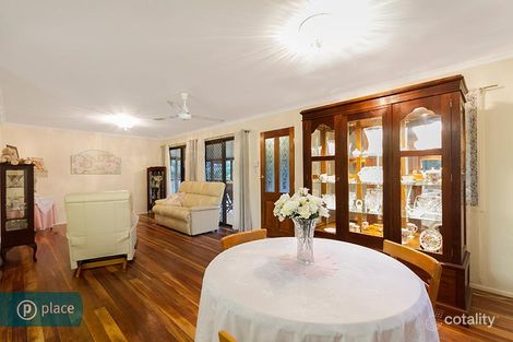 Property photo of 19 Allan Road Camira QLD 4300