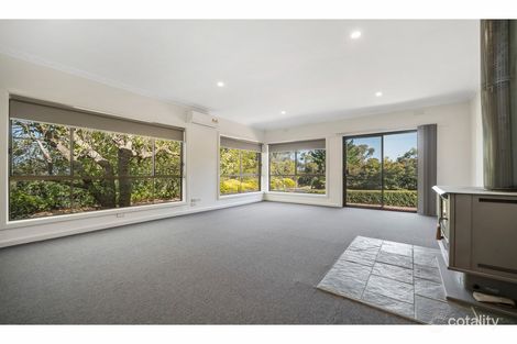 Property photo of 525 North Road Cranbourne South VIC 3977